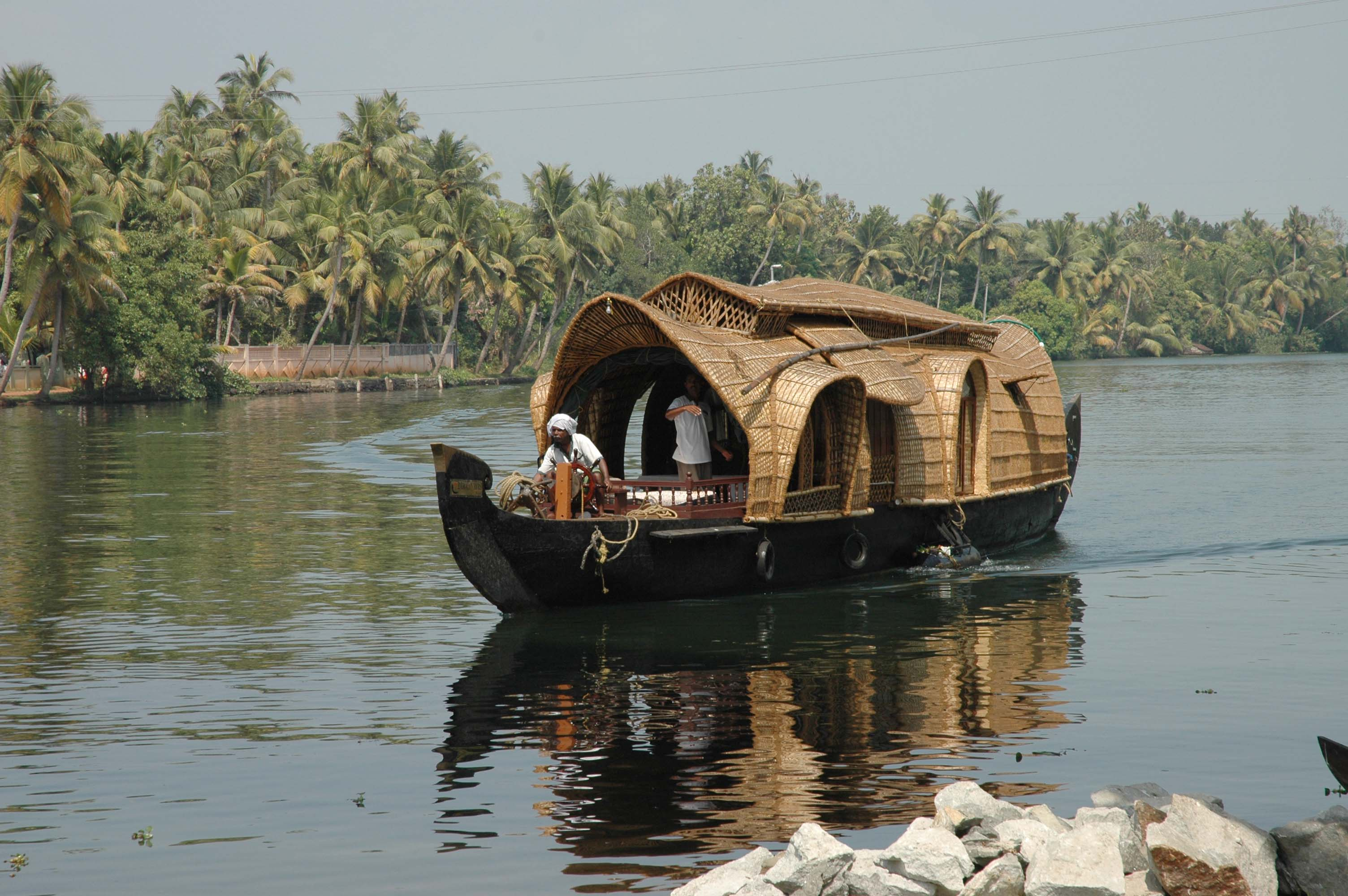 Goa Houseboat